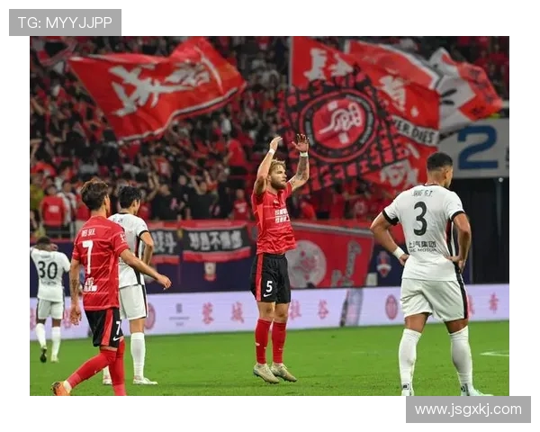 足球热点：解读成都足球队的转换