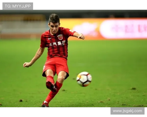 2020年国足与上港激战回顾:激情碰撞与未来展望的精彩瞬间 2020年国足与上港激战回顾:激情碰撞与未来展望的精彩瞬间