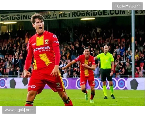 瓦尔韦克与埃门激战正酣谁能在这场对决中笑到最后 瓦尔韦克与埃门激战正酣谁能在这场对决中笑到最后